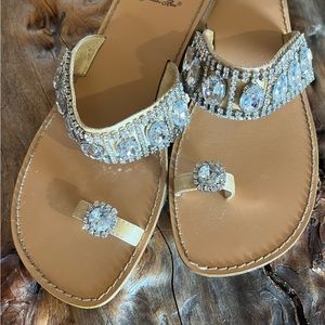 Yellow box by Simonette size 8.5 sandal bling